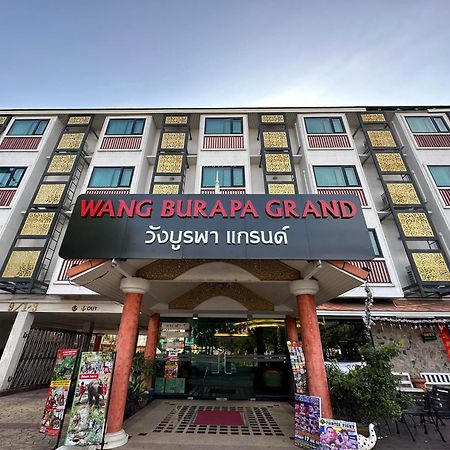 Wangburapa Grand Hotel Chiang Mai Bagian luar foto