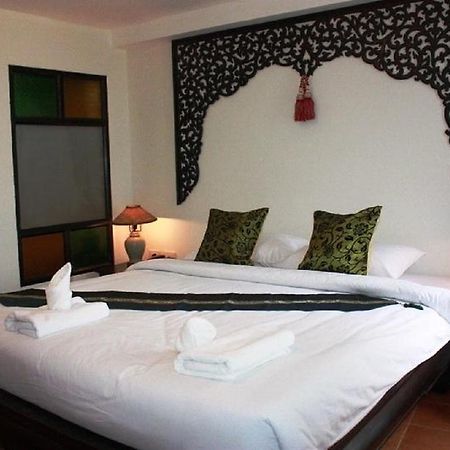 Wangburapa Grand Hotel Chiang Mai Bagian luar foto