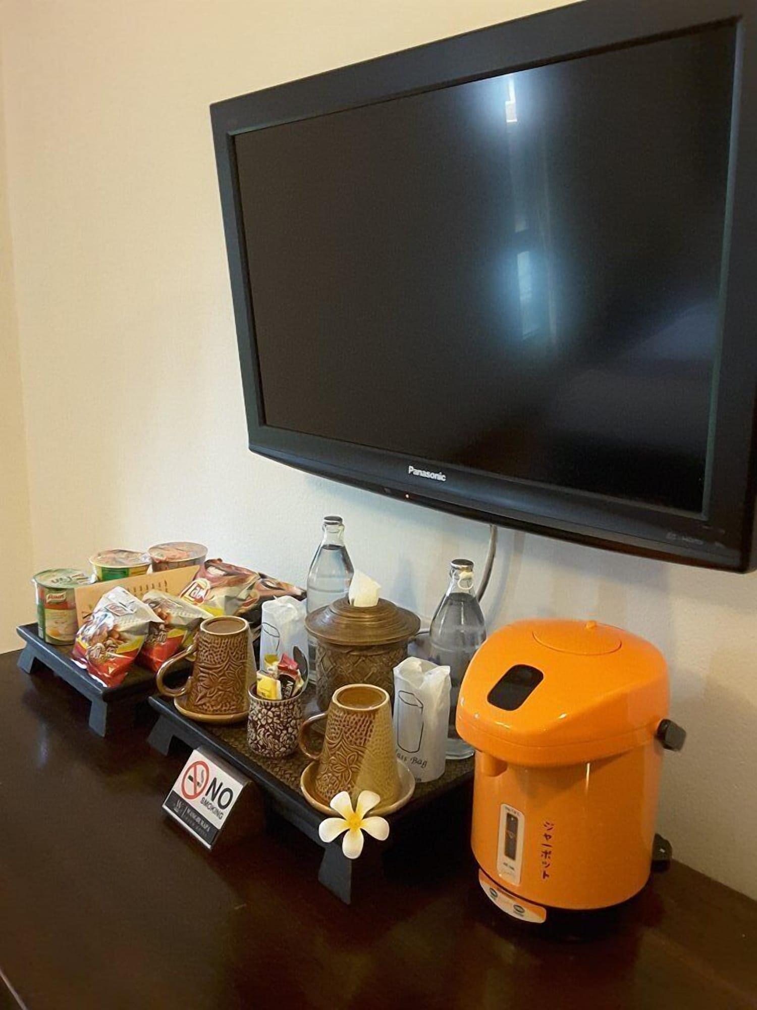 Wangburapa Grand Hotel Chiang Mai Bagian luar foto