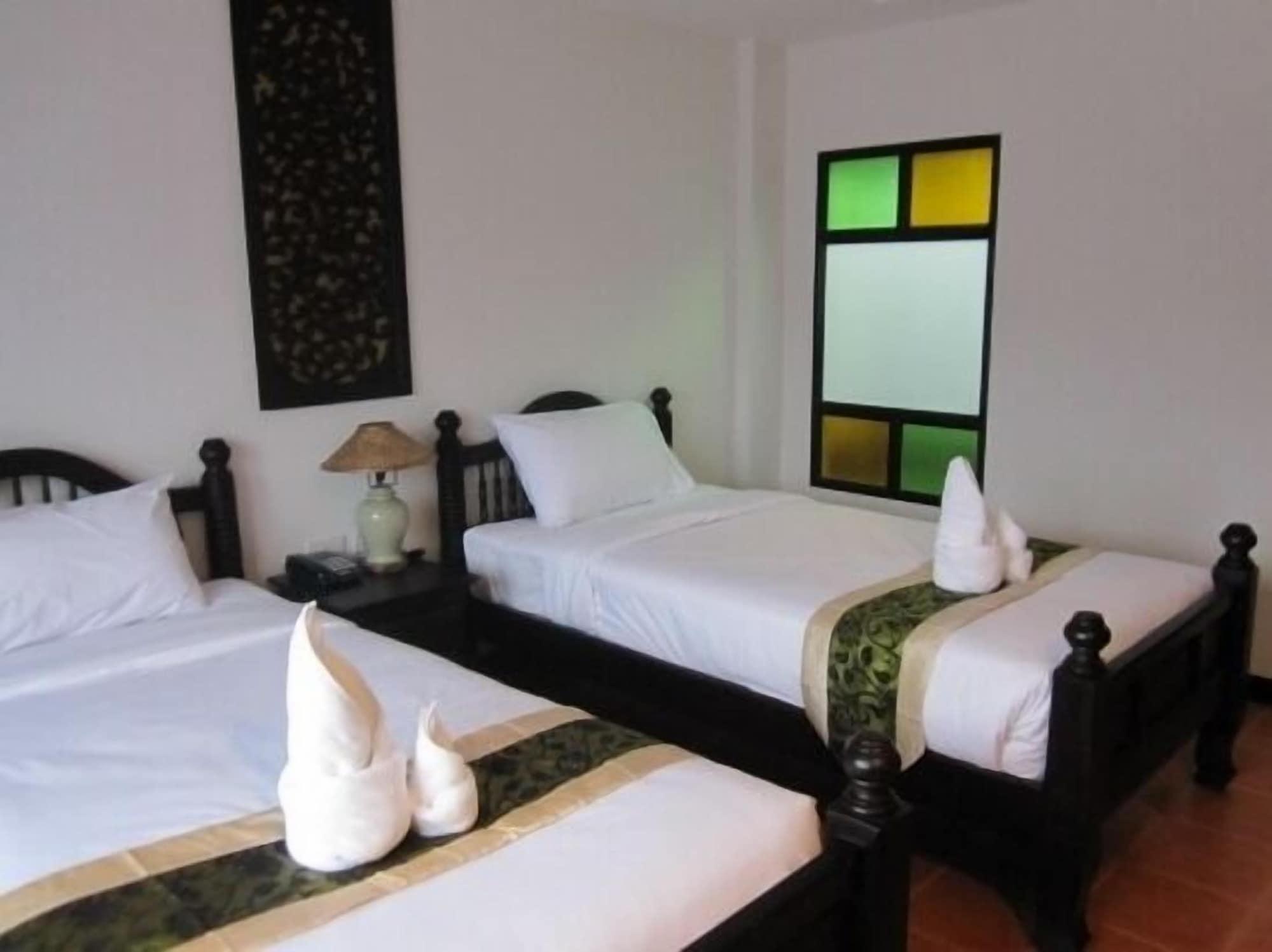 Wangburapa Grand Hotel Chiang Mai Bagian luar foto