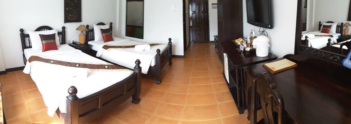 Wangburapa Grand Hotel Chiang Mai Bagian luar foto