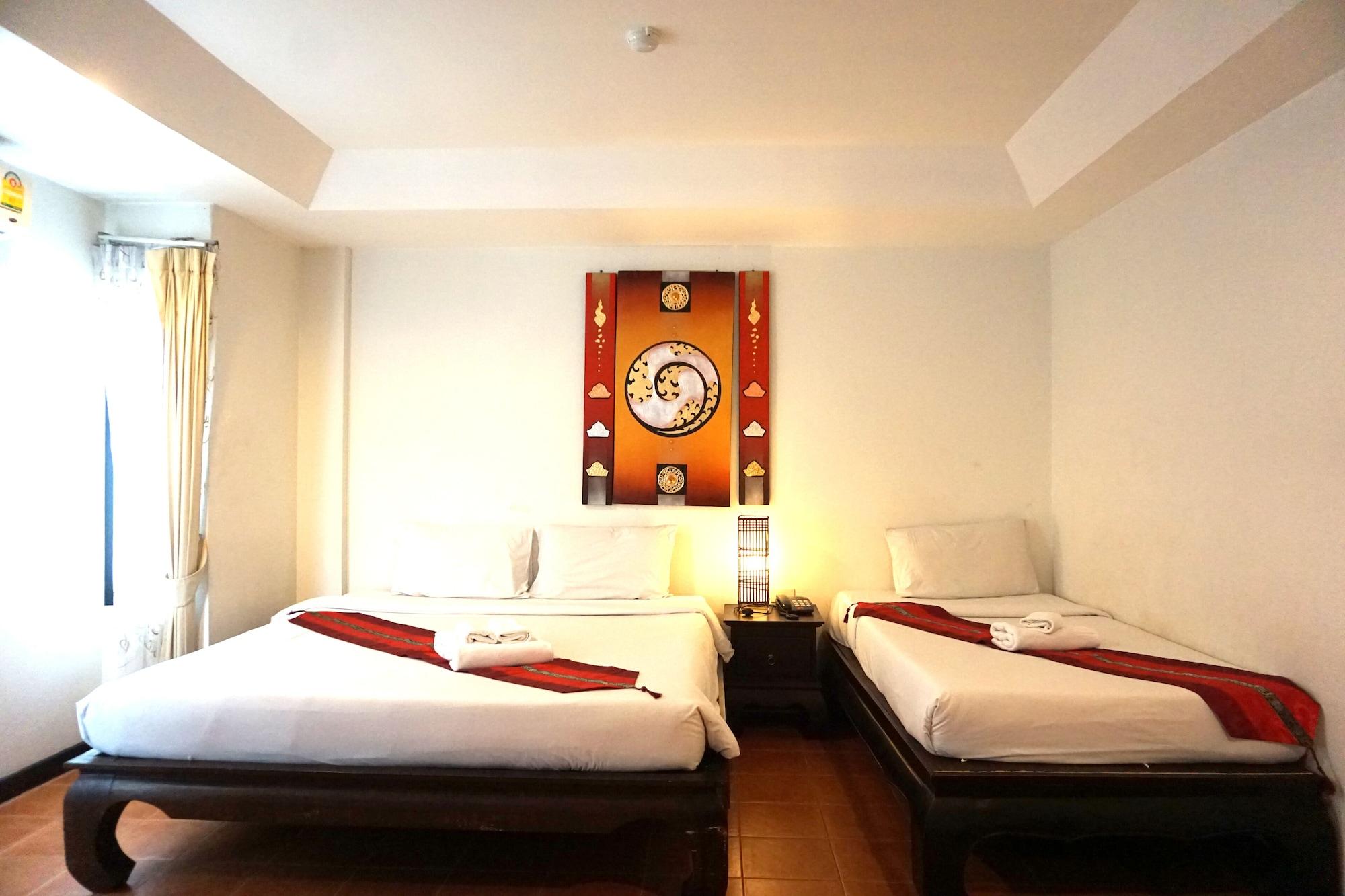 Wangburapa Grand Hotel Chiang Mai Bagian luar foto