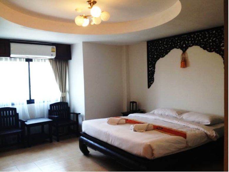 Wangburapa Grand Hotel Chiang Mai Bagian luar foto
