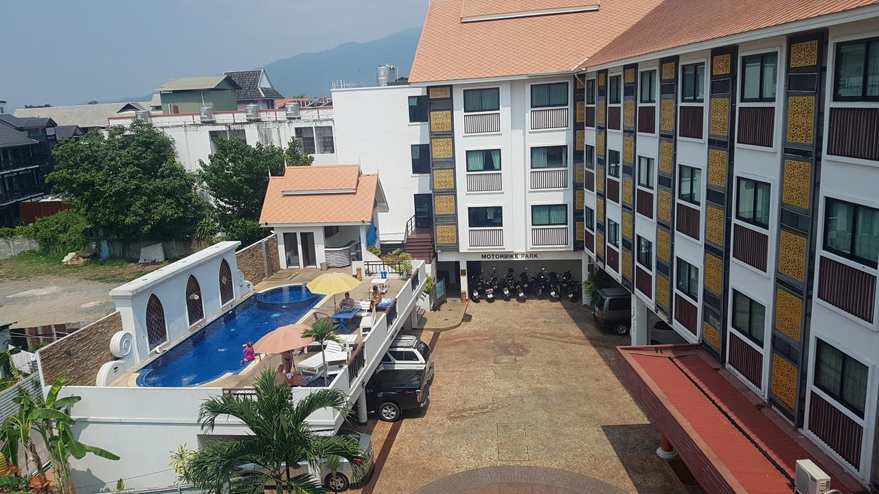 Wangburapa Grand Hotel Chiang Mai Bagian luar foto