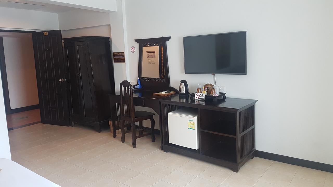 Wangburapa Grand Hotel Chiang Mai Bagian luar foto