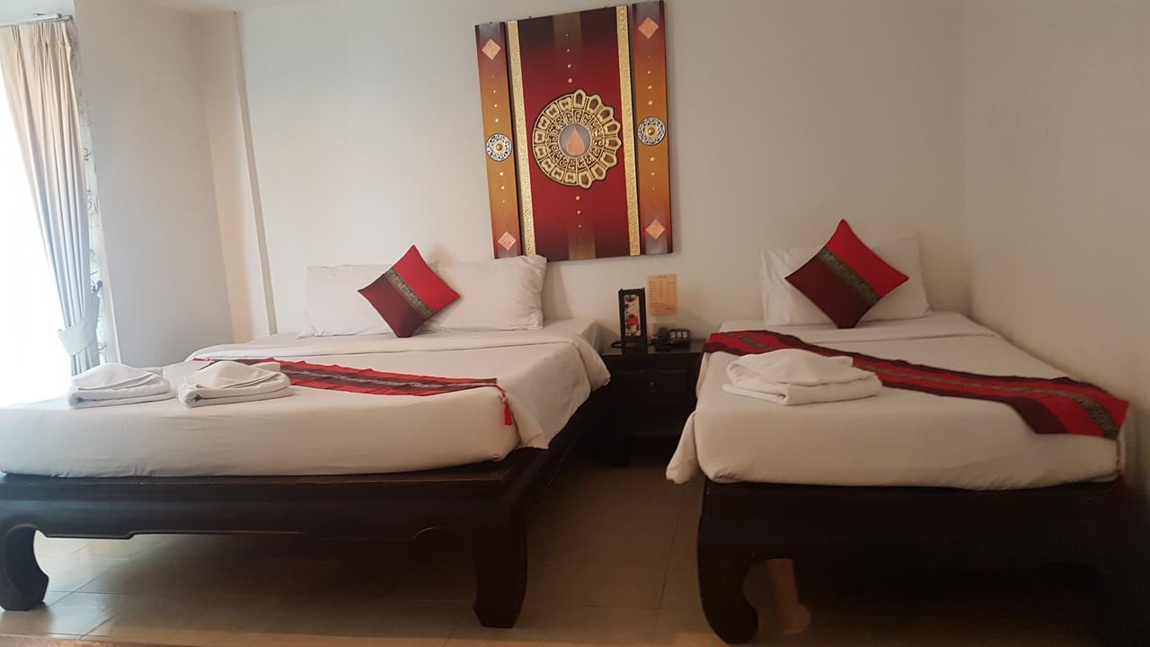 Wangburapa Grand Hotel Chiang Mai Bagian luar foto